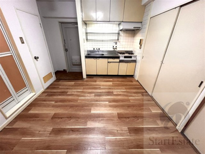 【居間・リビング】 | ダイアパレス阿波座 | ゆったり過ごせる居間です