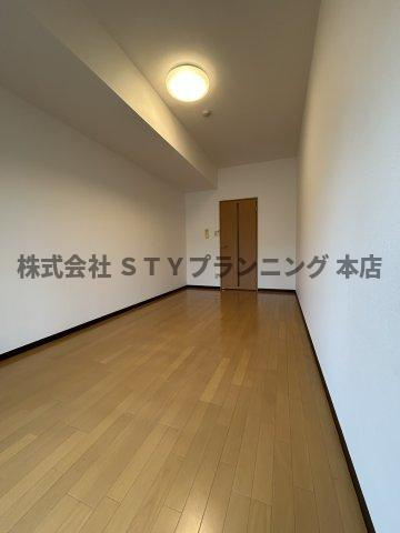 仲介手数料０円！クレスト覚王山の居間・リビング