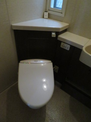 【トイレ】 | 梅ケ谷町売家 | トイレです