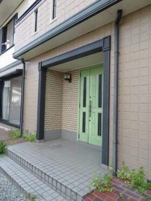 【外観】 | 梅ケ谷町売家 | 外観は落ち着いています