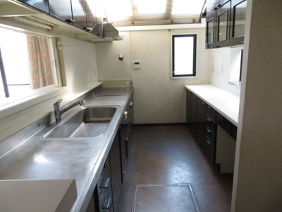 【キッチン】 | 梅ケ谷町売家 | お料理しやすいキッチンです