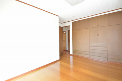【洋室】 | 寺家一戸建 | ゆったりした洋室です