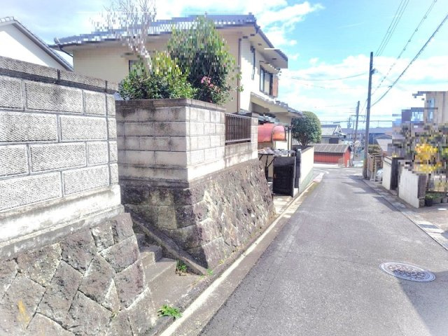 【前面道路含む現地写真】 | たつの市龍野町片山　売土地 | 西側公道に面しています♪