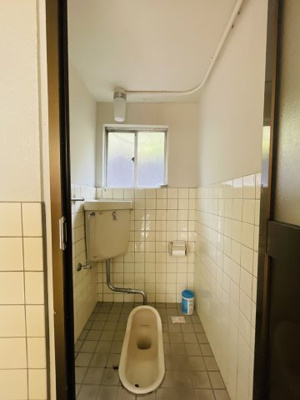【トイレ】 | たつの市揖西町新宮/中古戸建 | 落ち着いたトイレです
