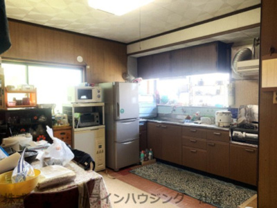【居間・リビング】 | 上滝野戸建（家庭菜園付） | 使いやすい居間です