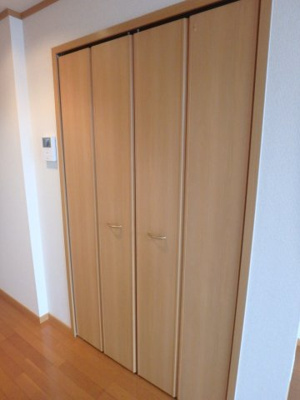 【収納】 | グランパレＫ A | 総社市井手　グランパレＫ　1Ｋ　収納