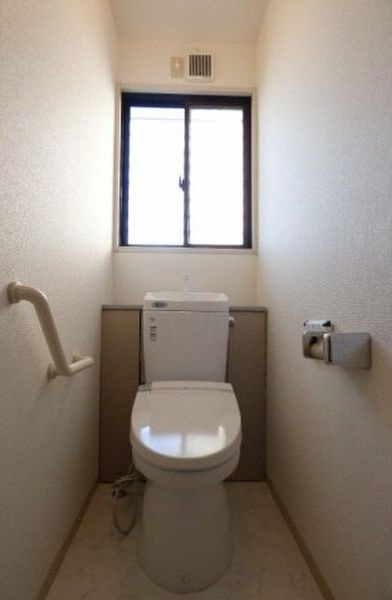 永覚新町貸家のトイレ