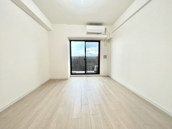 S-RESIDENCE金山Westの居間・リビング|ゆったりとした居間です