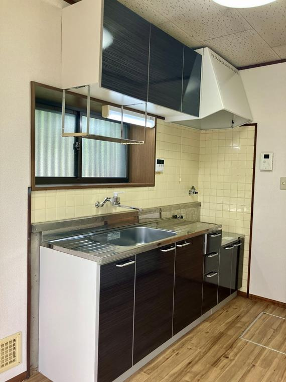 小山町戸建のキッチン