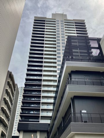 プラウドタワー川口クロスの外観