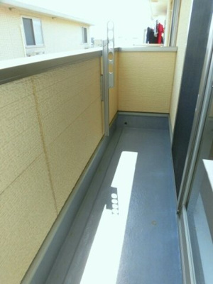 【バルコニー】 | ＩＳＹ４８Ⅰ | 暖かな日差しのふりそそぐバルコニー