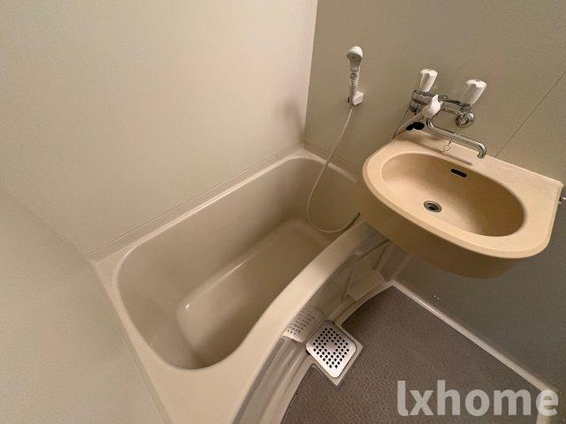 ヤングパレス茨木の浴室|きれいなお風呂です