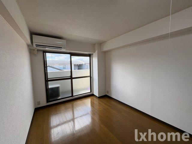 ヤングパレス茨木の居間・リビング|使いやすいリビングです