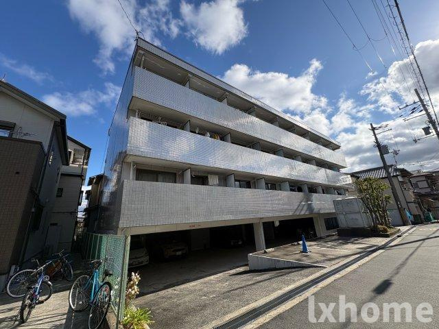 ヤングパレス茨木の外観パース|こちら、外観パースです