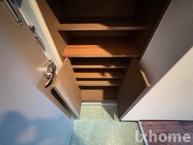 ヤングパレス茨木の収納|便利な収納スペースです