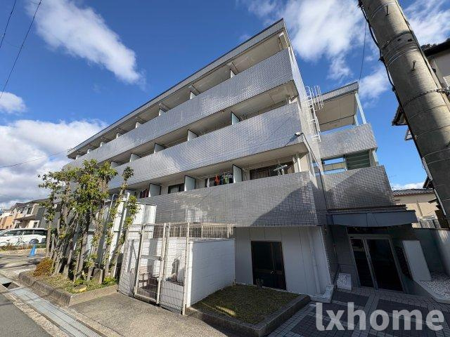 ヤングパレス茨木の外観|建物外観を気になさる方へ、見た目の良い物件です