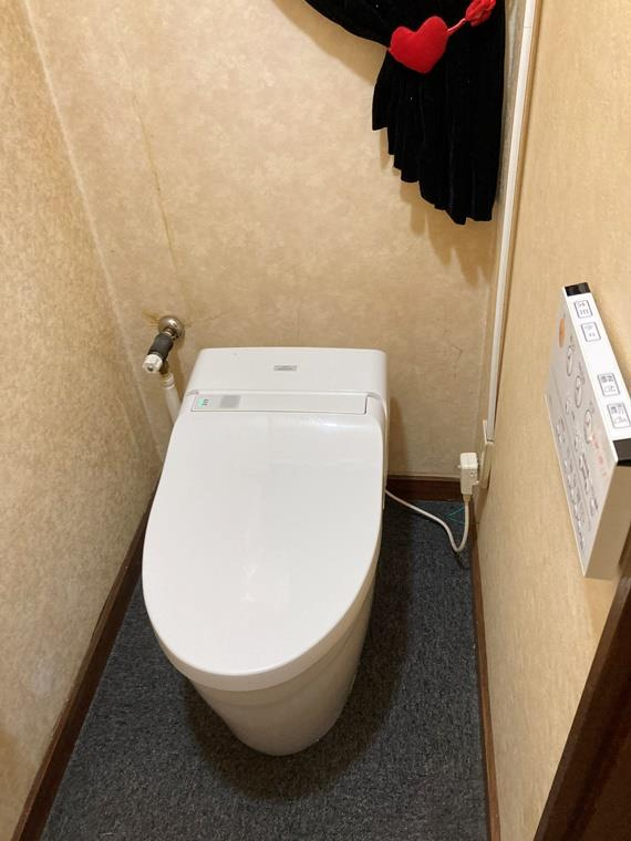 葛原戸建のトイレ