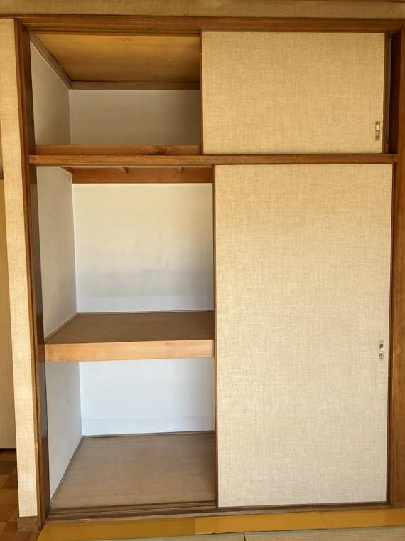 葛原戸建の収納