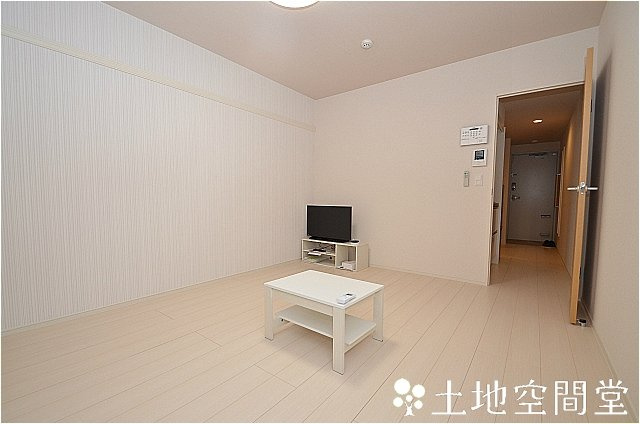 中間市岩瀬西町のアパートの洋室