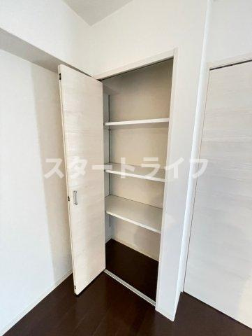 大阪市東淀川区西淡路１丁目の賃貸マンションの収納