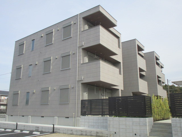 ガーデンヒルズ稲毛柏台C