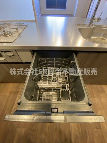 今米1丁目中古戸建のキッチン|食洗機があり洗い物の手間が省けます♪