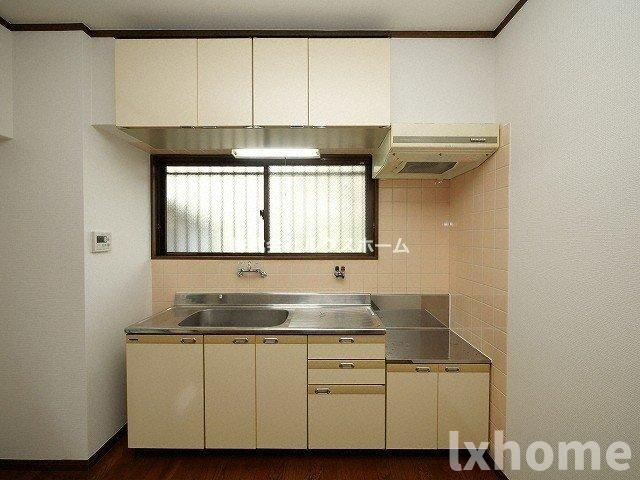 チサトマンションのキッチン|きれいなキッチンです