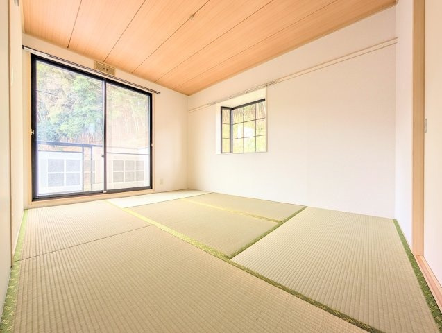 メイプル1番館の内装|内装は落ち着いています
