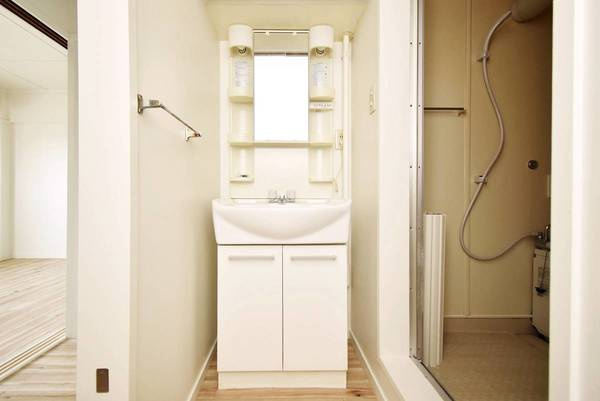 ビレッジハウス公郷2号棟の洗面所|ビレッジハウスの同一物件・同一タイプの間取りの写真です