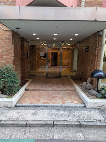 ウエストサイド新宿御苑