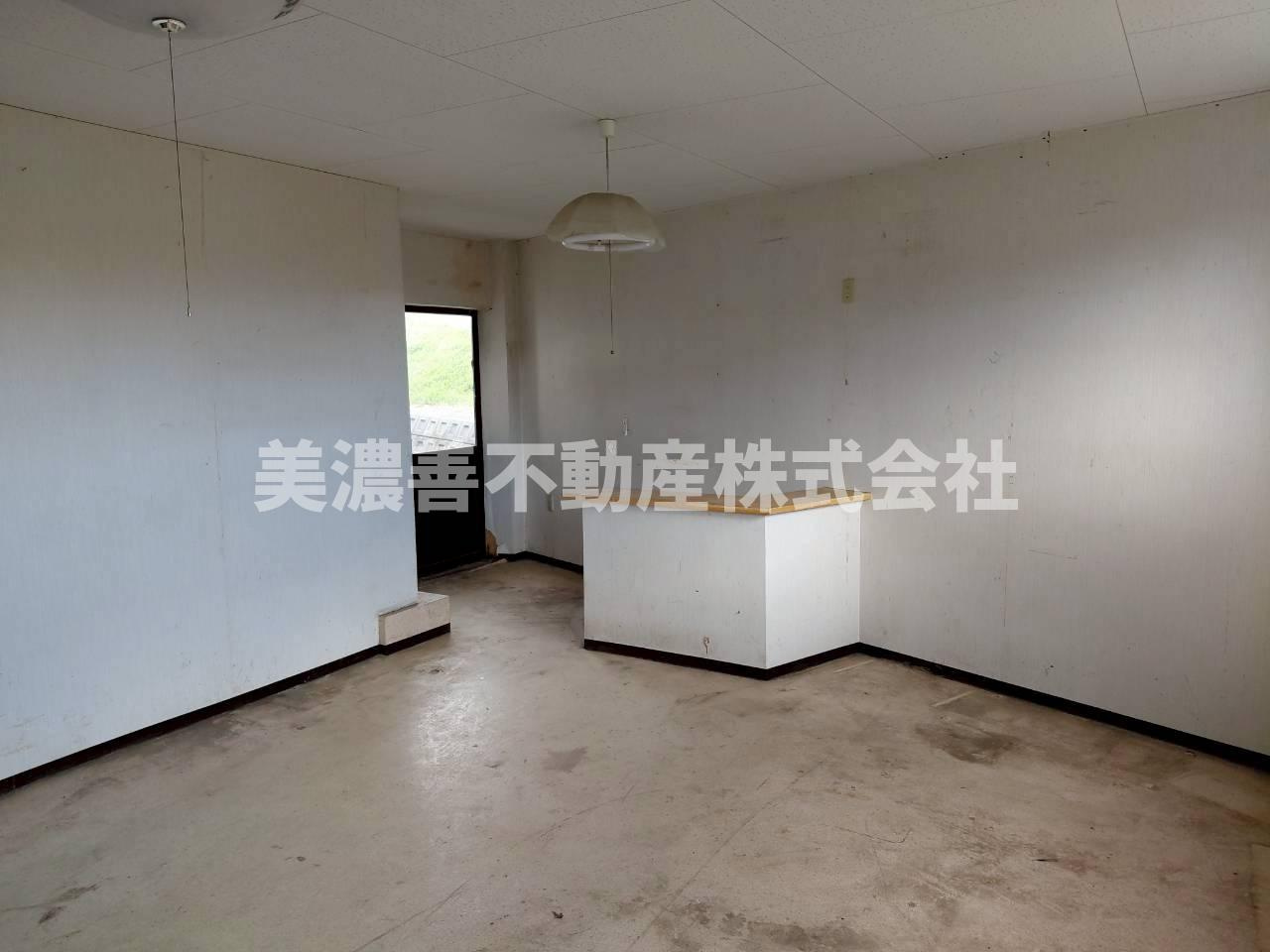 ６６７１８　養老郡養老町栗笠中古戸建ての内装