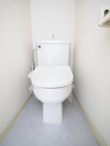 ルミナスのトイレ|※写真は別の部屋のものです。