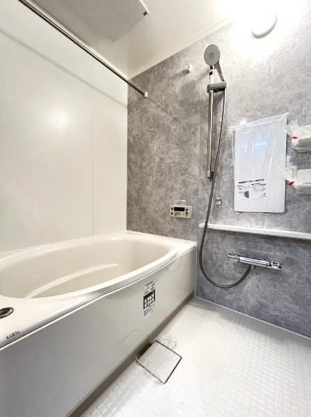 コスモ西宮山手の浴室