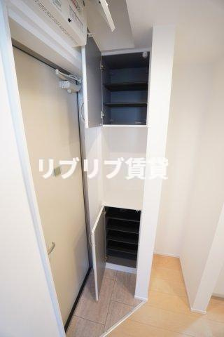 アルサーヴ千葉の玄関