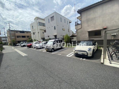 【駐車場】 | メゾン・ド・サカエⅢ