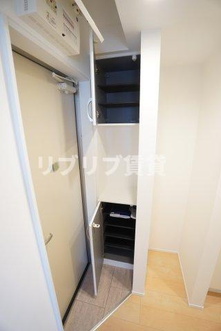 アルサーヴ千葉の玄関