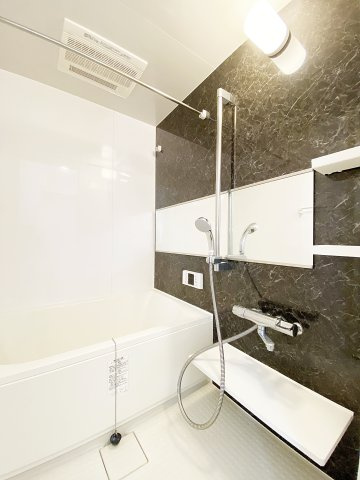 GRANDUKE新栄の浴室