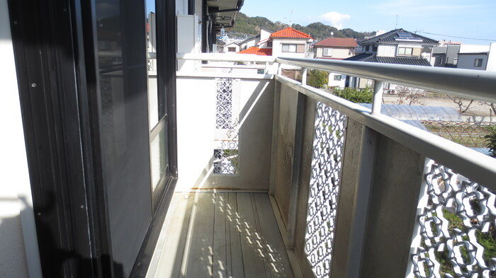 【バルコニー】