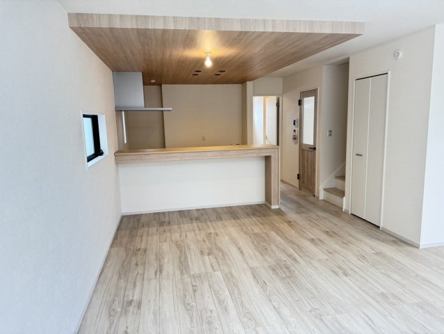 藤枝市　高柳２丁目　新築住宅　①号棟　４LDKの居間・リビング