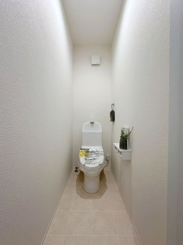 東区福田1丁目 No.1のトイレ|1階ウォシュレットトイレ☆
各階にウォシュレットトイレがついています♪