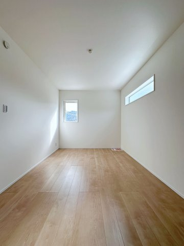 東区福田1丁目 No.1の寝室|広々とした7.5帖の主寝室☆