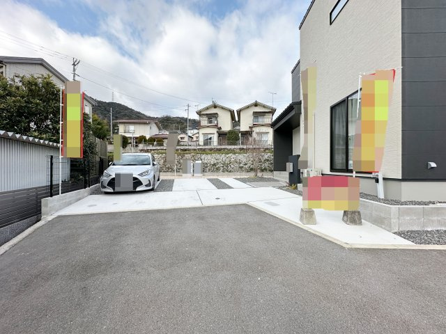 東区福田1丁目 No.1の駐車場|車種により3台駐車可能☆
広い駐車スペースは来客時なども安心です♪