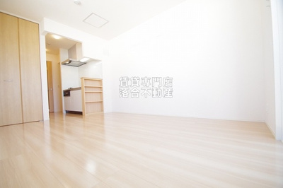 【寝室】 | さくら | 明るい清潔感のあるお部屋