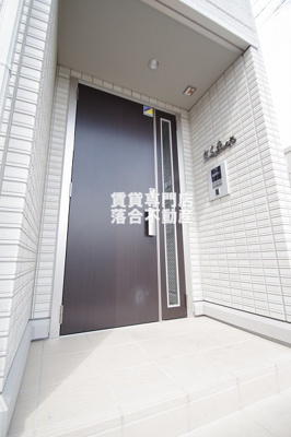 【エントランス】 | さくら | オートロック付きで安心♪