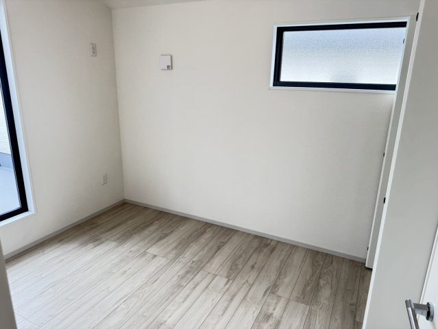 藤枝市　高柳２丁目　新築住宅　②号棟　４LDKの洋室
