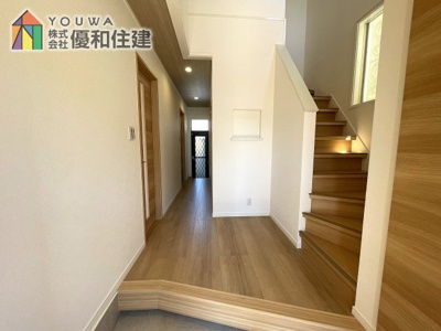 【玄関】 | 中古戸建　神戸市西区宮下１丁目