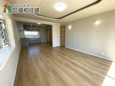 【居間・リビング】 | 中古戸建　神戸市西区宮下１丁目