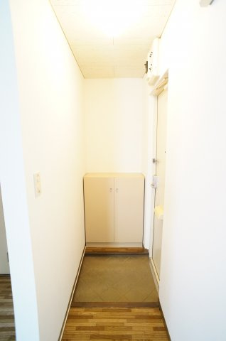ガーデンヒルA棟の玄関