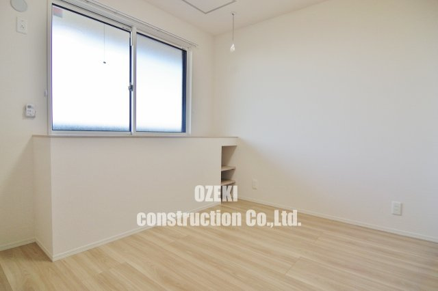 サイカチの洋室