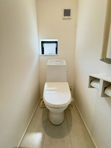 価格変更♪須磨区多井畑筋替道　新築戸建て　A号棟のトイレ|ゆったりとした空間のトイレです